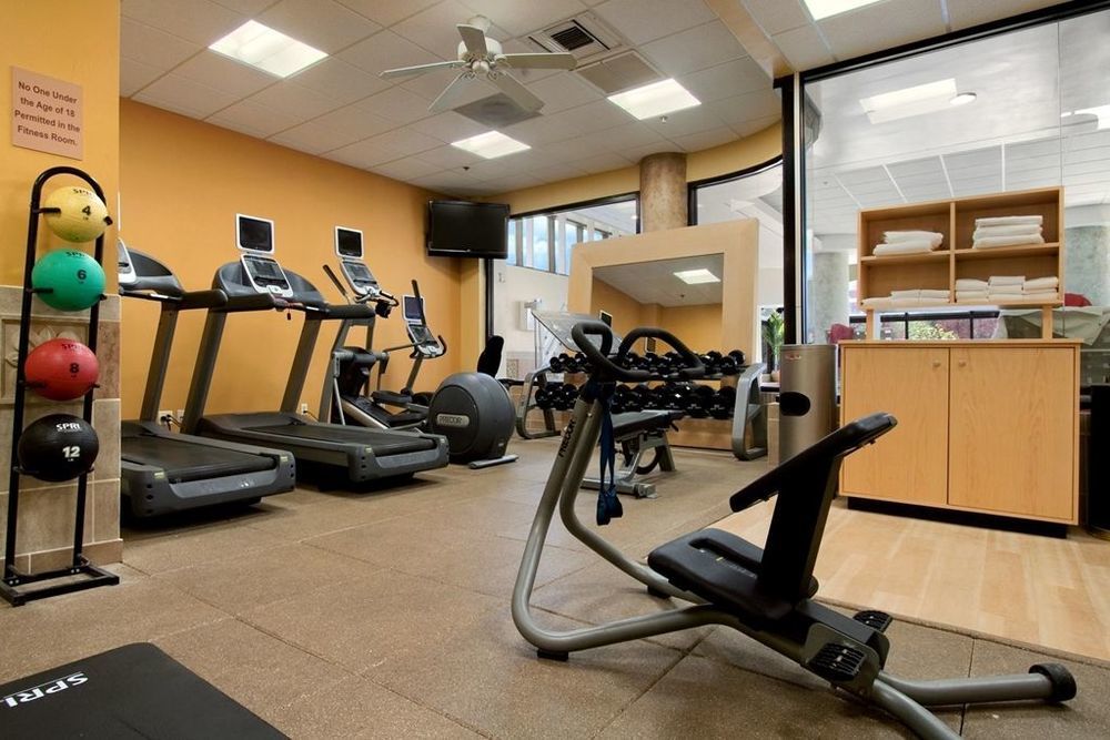 Embassy Suites Tysons Corner Facilidades foto